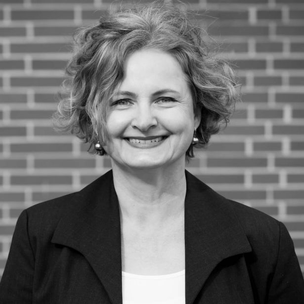 PRÄSENZ PR – das Team: Martina Nehls.